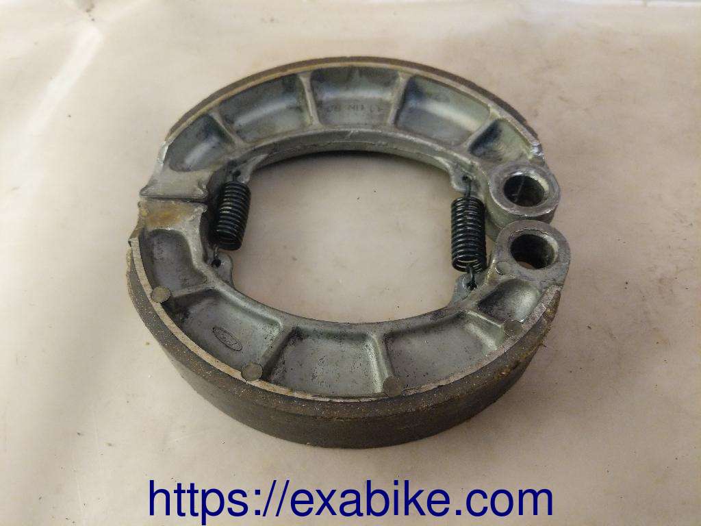 brake shoes Honda FES 125 Pantheon - photo 1