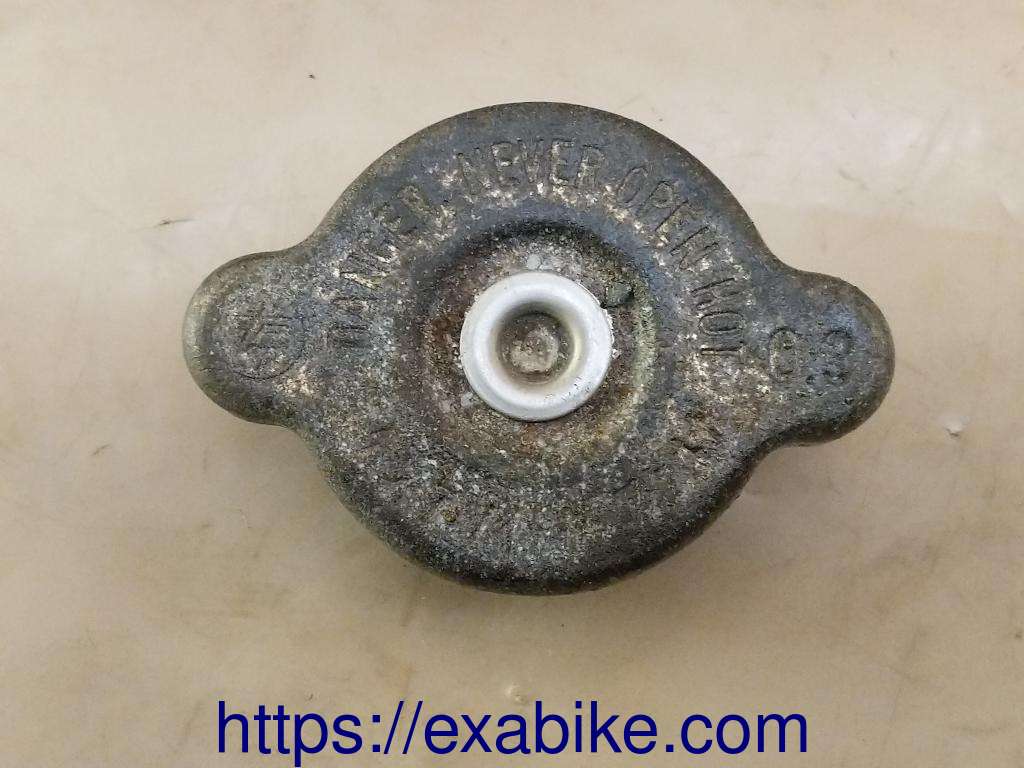 radiator cap Honda FES 125 Pantheon - photo 1