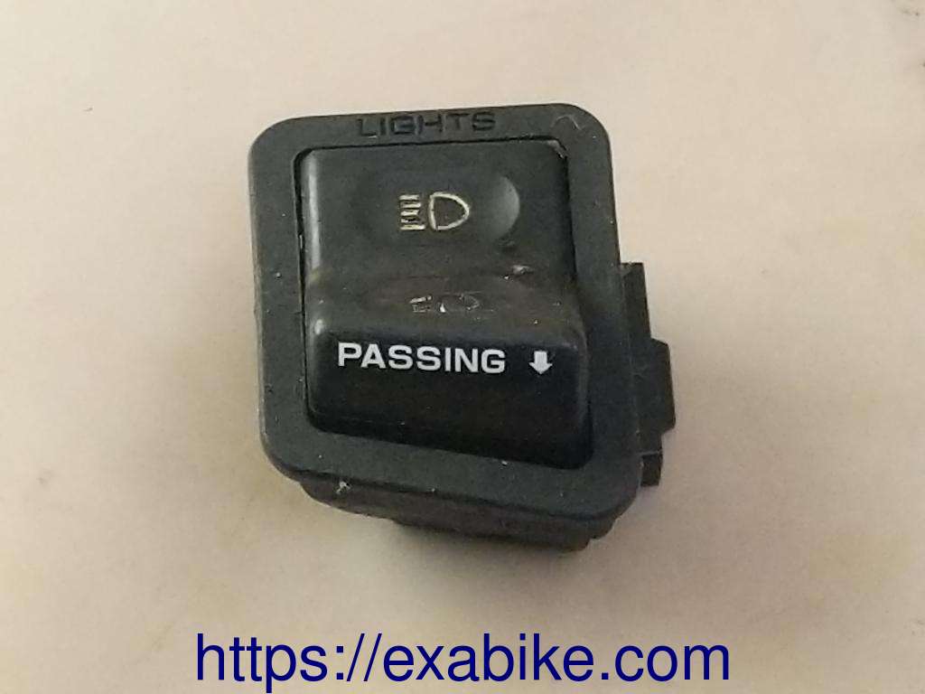 healight button Honda FES 125 Pantheon - photo 1