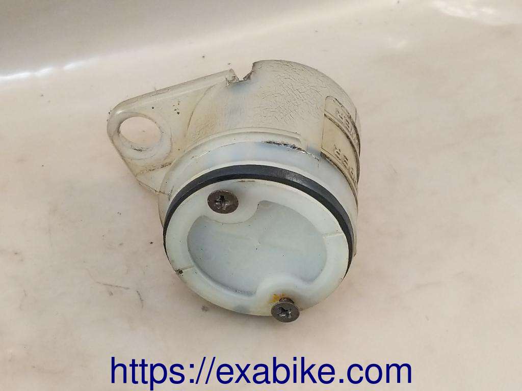 brake fluid reserve BMW K100RT - photo 2