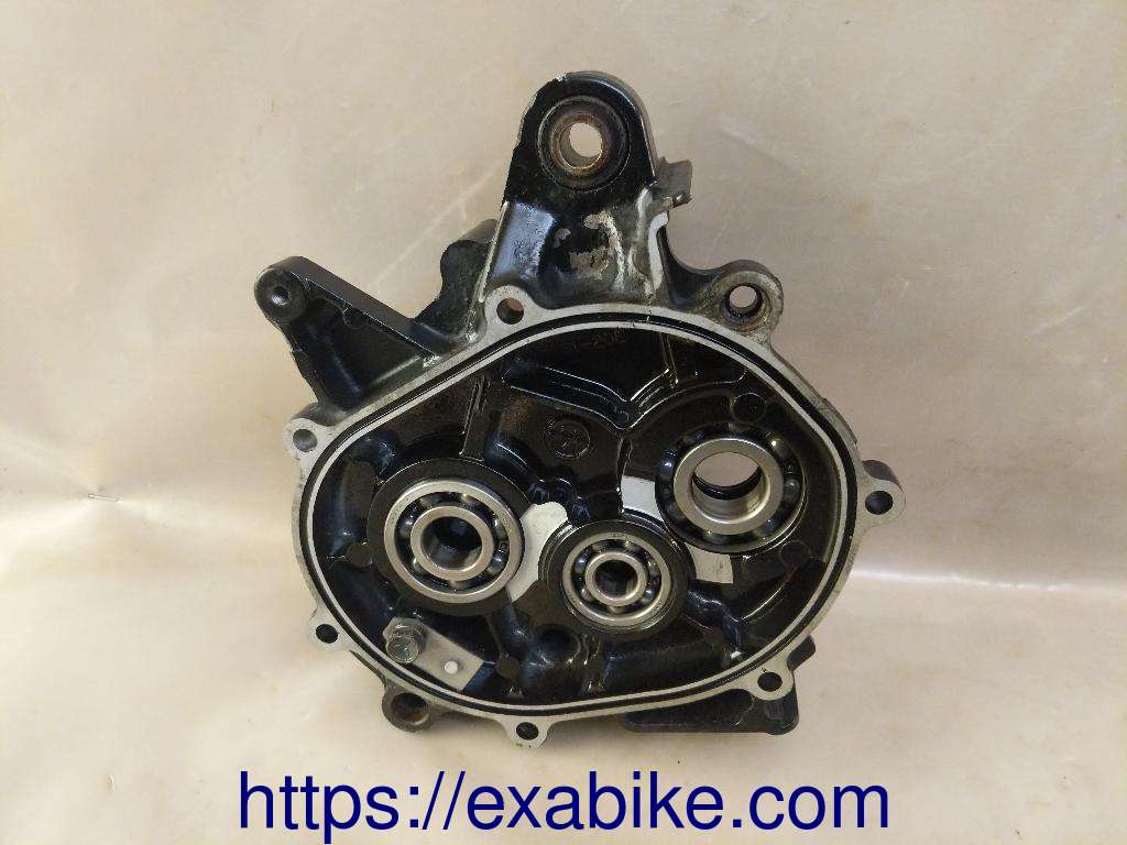 couvercle moteur Suzuki AN 125 - photo 2