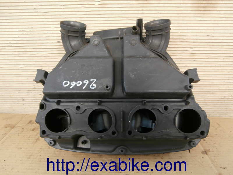 air cleaner box Honda CBR 1100 XX - photo 2