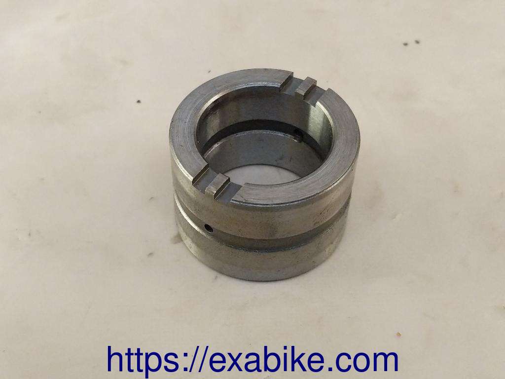 entretoise moteur Triumph TT 600 - photo 1