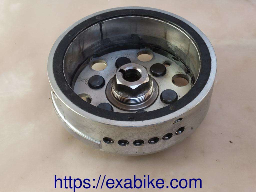rotor d'alternateur Suzuki DR 350 - photo 1