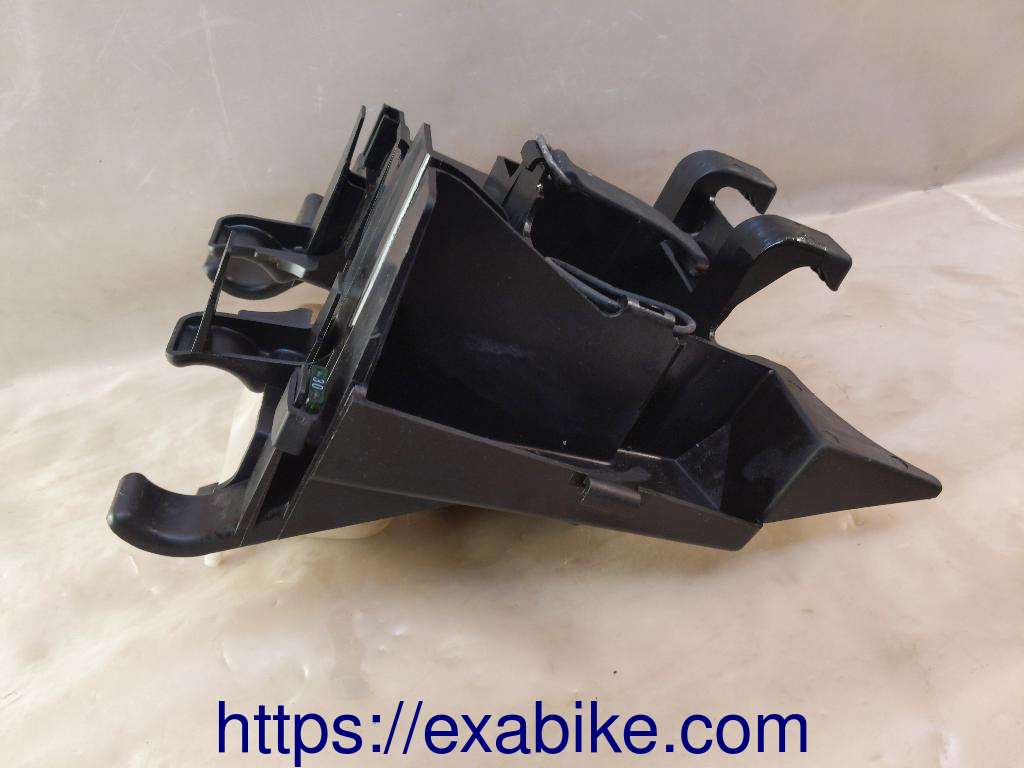 battery box Honda VT 125 Shadow - photo 3