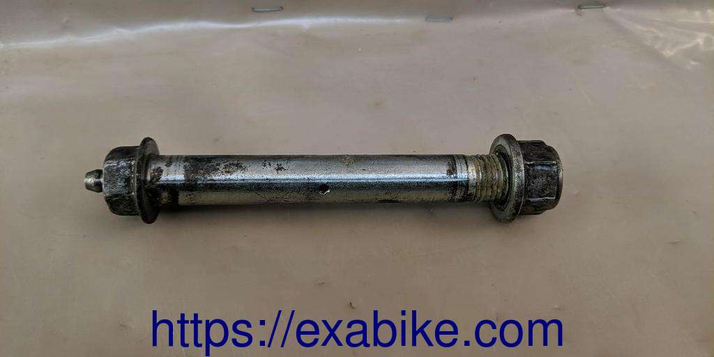 swingarm connecting axle Suzuki DR 350 - photo 1