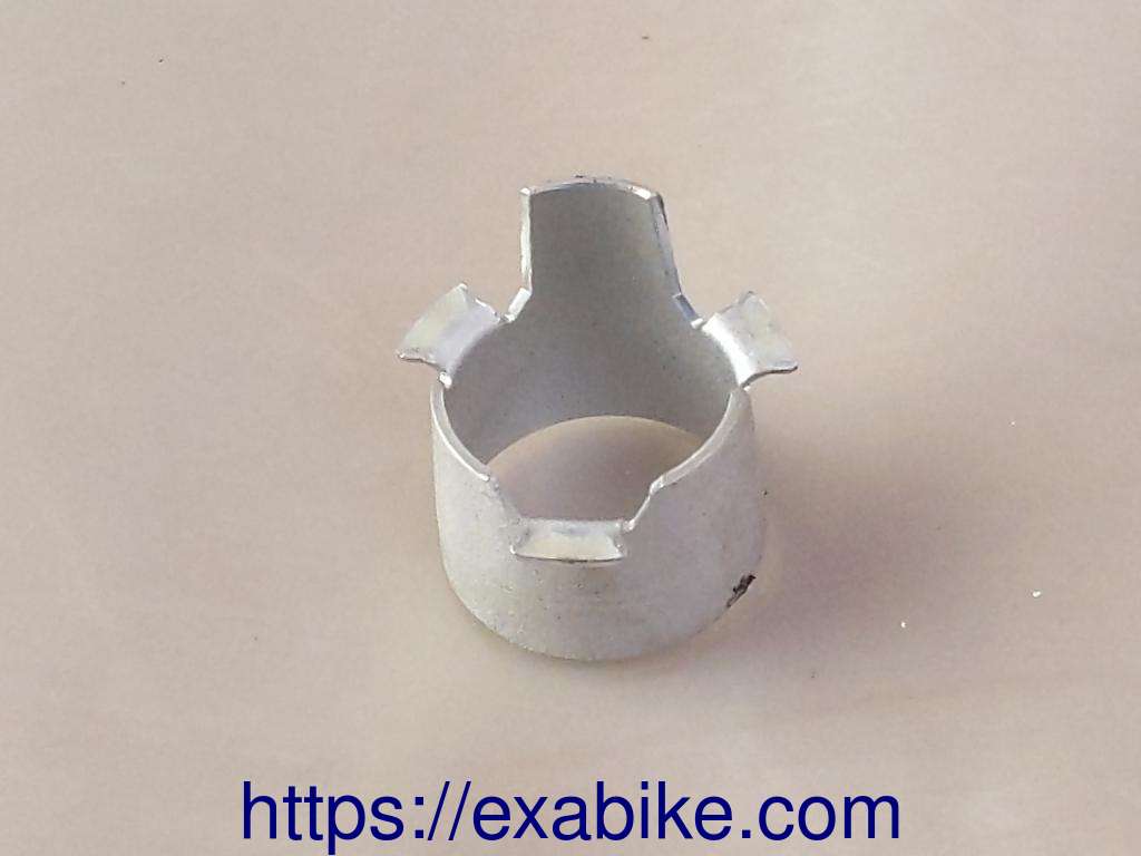 carburetor part Honda VT 125 Shadow - photo 1