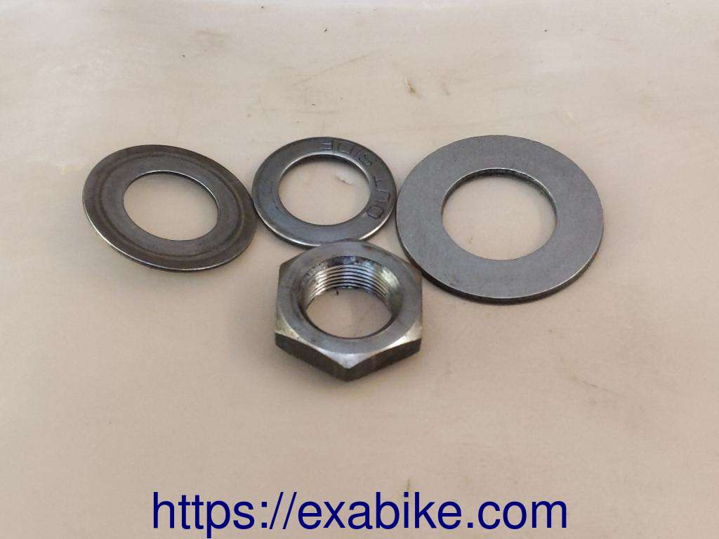 clutch nut Honda Varadero 125 - photo 1
