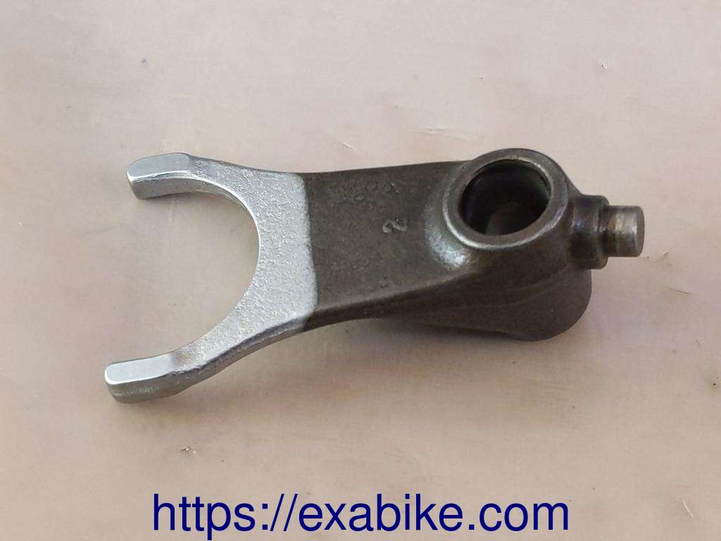 gearshift fork, right Honda Varadero 125 - photo 2
