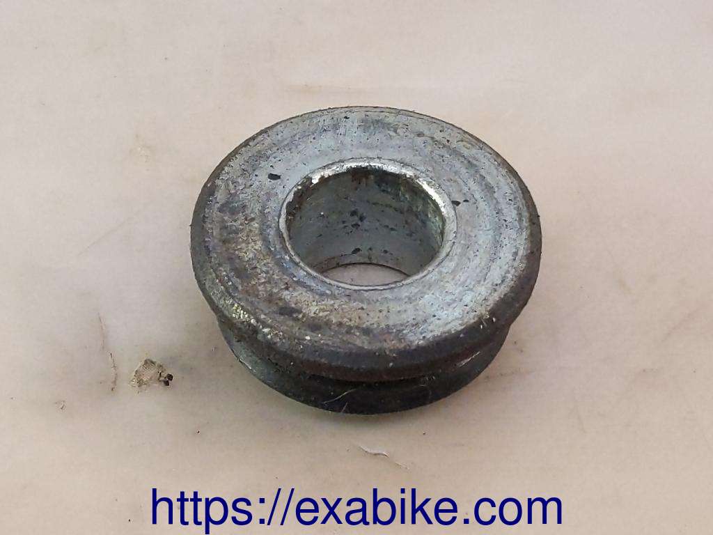 entretoise de bras oscillant Suzuki Marauder 125 - photo 1