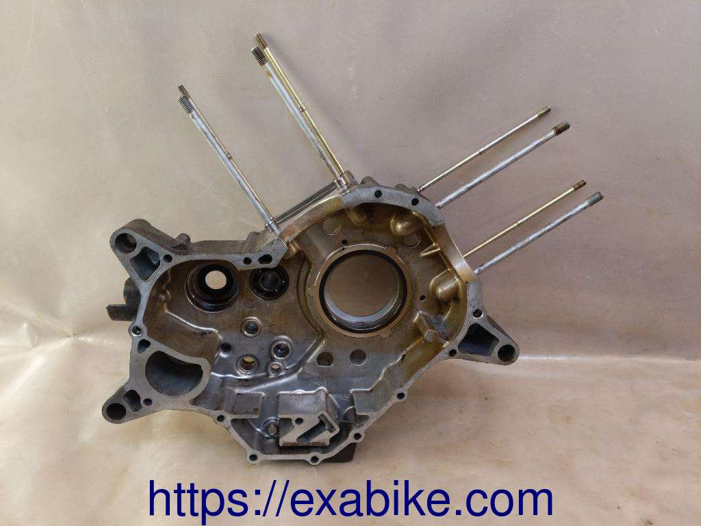 crankcase, left Honda Varadero 125 - photo 2