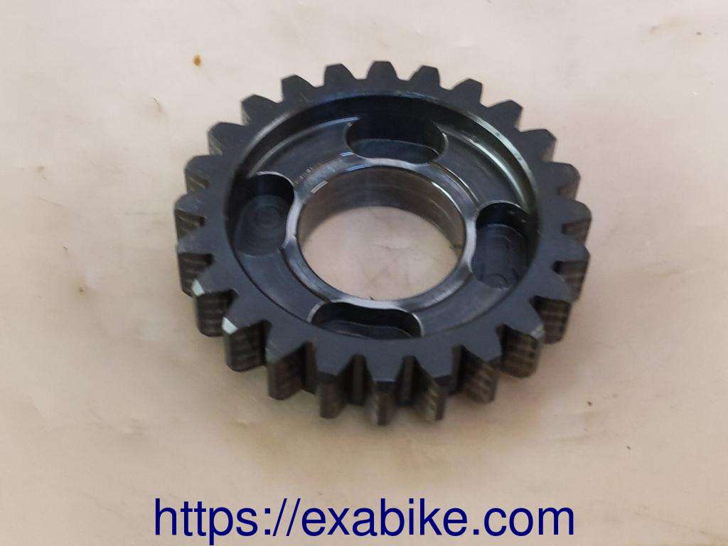 pignon de boite KTM 125 LC2 - photo 1