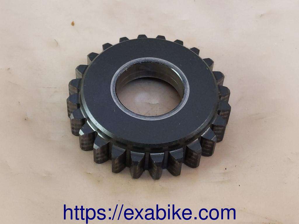 pignon de boite KTM 125 LC2 - photo 2