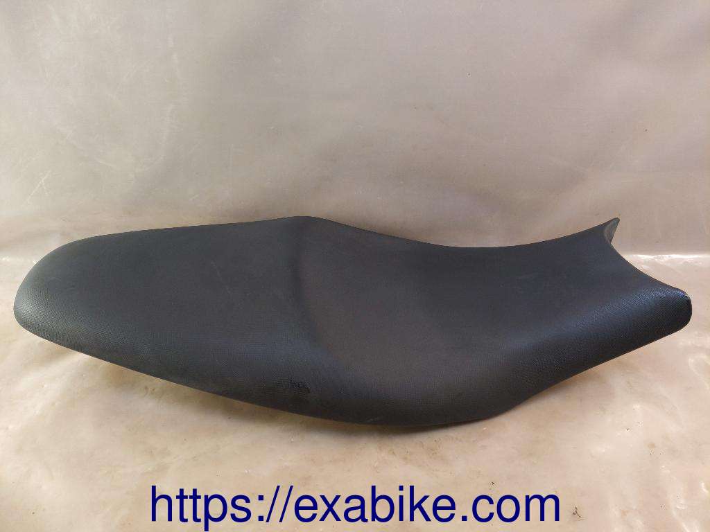 seat Kawasaki ER-6 - photo 2