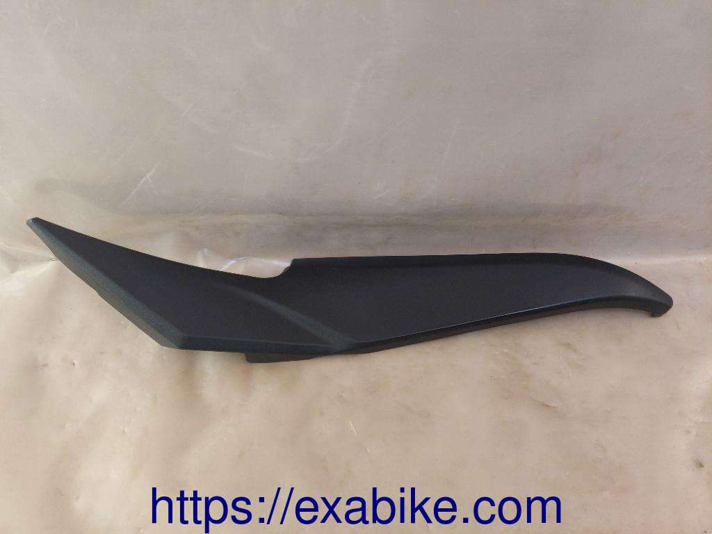 élément d'habillage droit Kawasaki ER-6 - photo 1