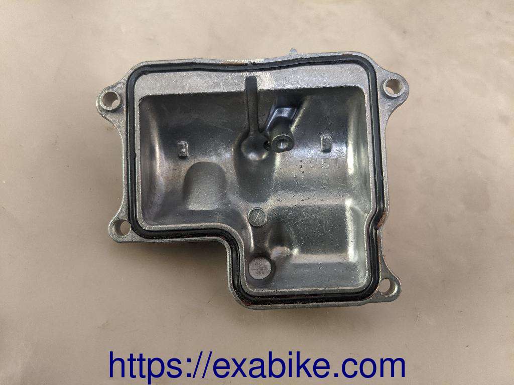 carburetor float chamber Honda NTV 650 REVERE - photo 3