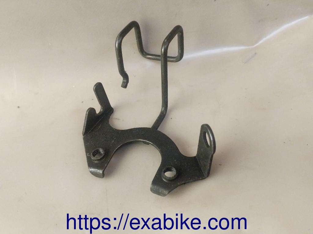 patte de fixation Yamaha 125 YZF-R - photo 1