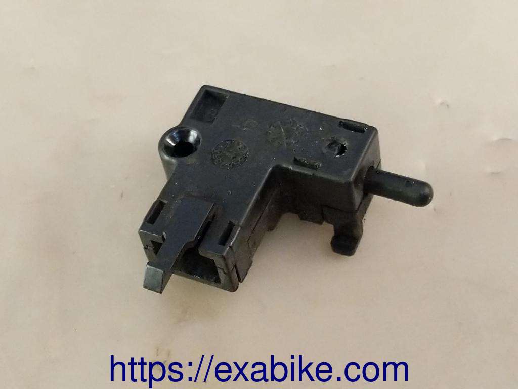 clutch switch Yamaha MT09 - photo 1