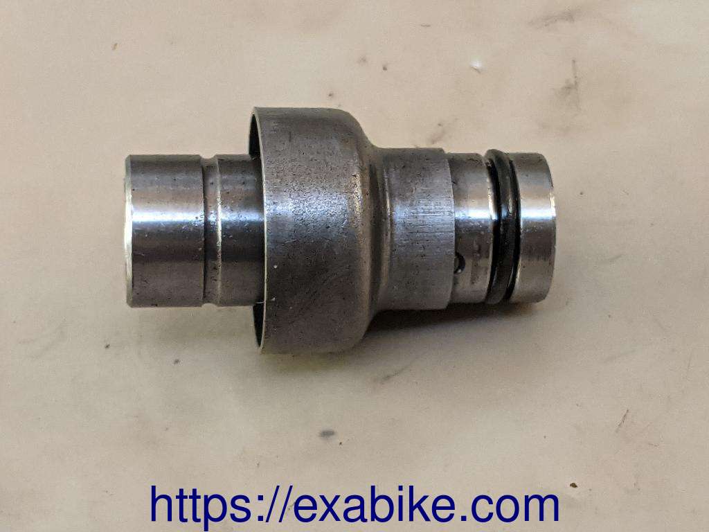 oil pressure valve Honda CBR 900 - photo 1
