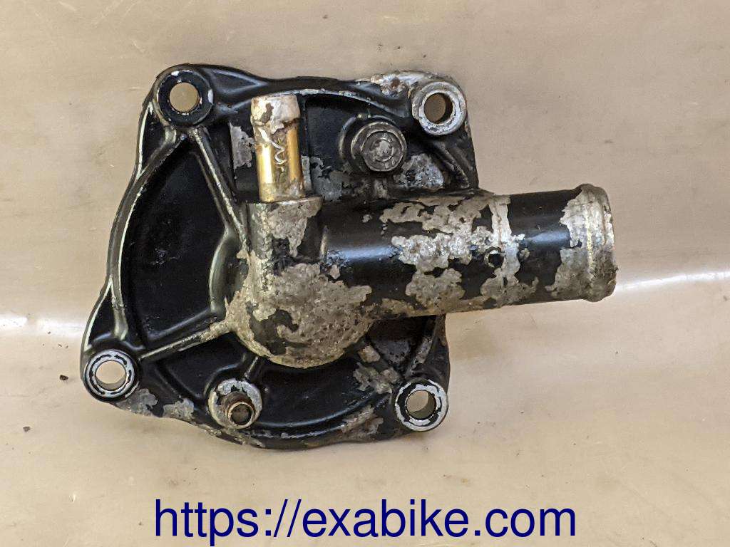 water pump cover Honda CBR 900 - photo 1