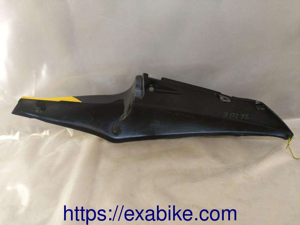 right rear cowl Suzuki GSXR 750 - photo 3