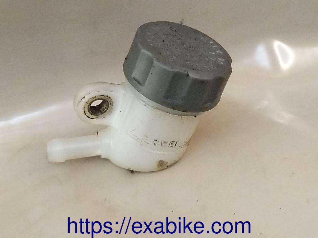brake fluid reserve Honda 80 CR - photo 1