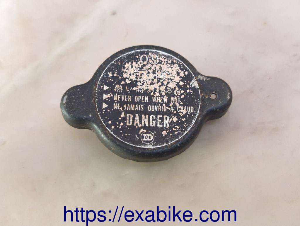 radiator cap Kawasaki GPZ 900 Ninja - photo 1