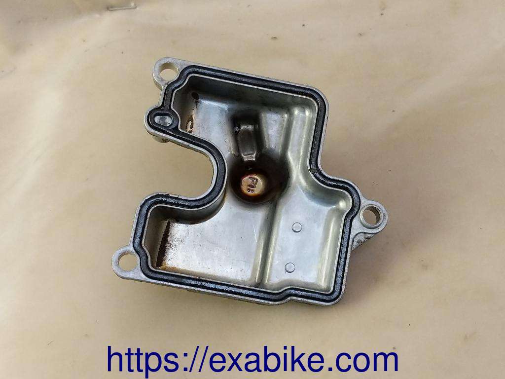 carburetor float chamber Yamaha 1000 YZF Thunderace - photo 3