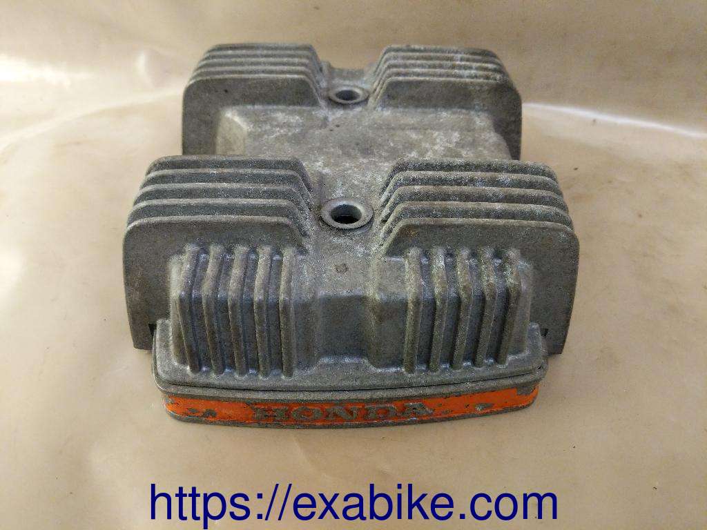 cylinder head cover Honda CM 125 C - photo 2