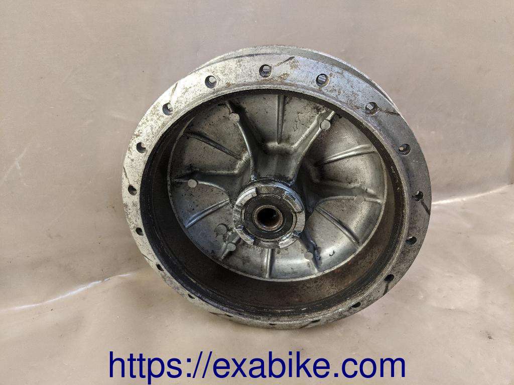 wheel hub, front Honda CB350K - photo 1