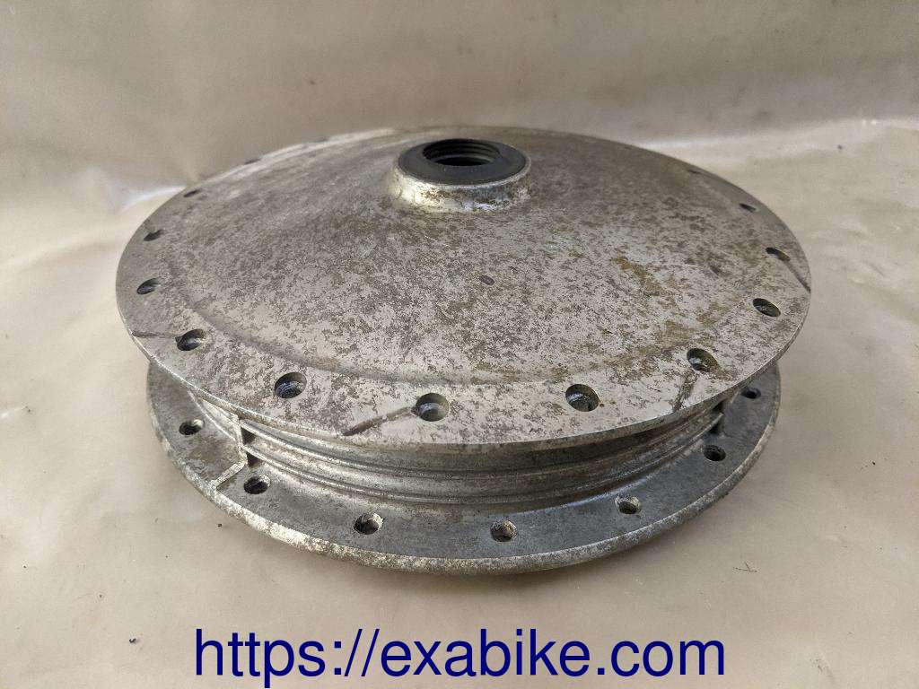 wheel hub, front Honda CB350K - photo 2