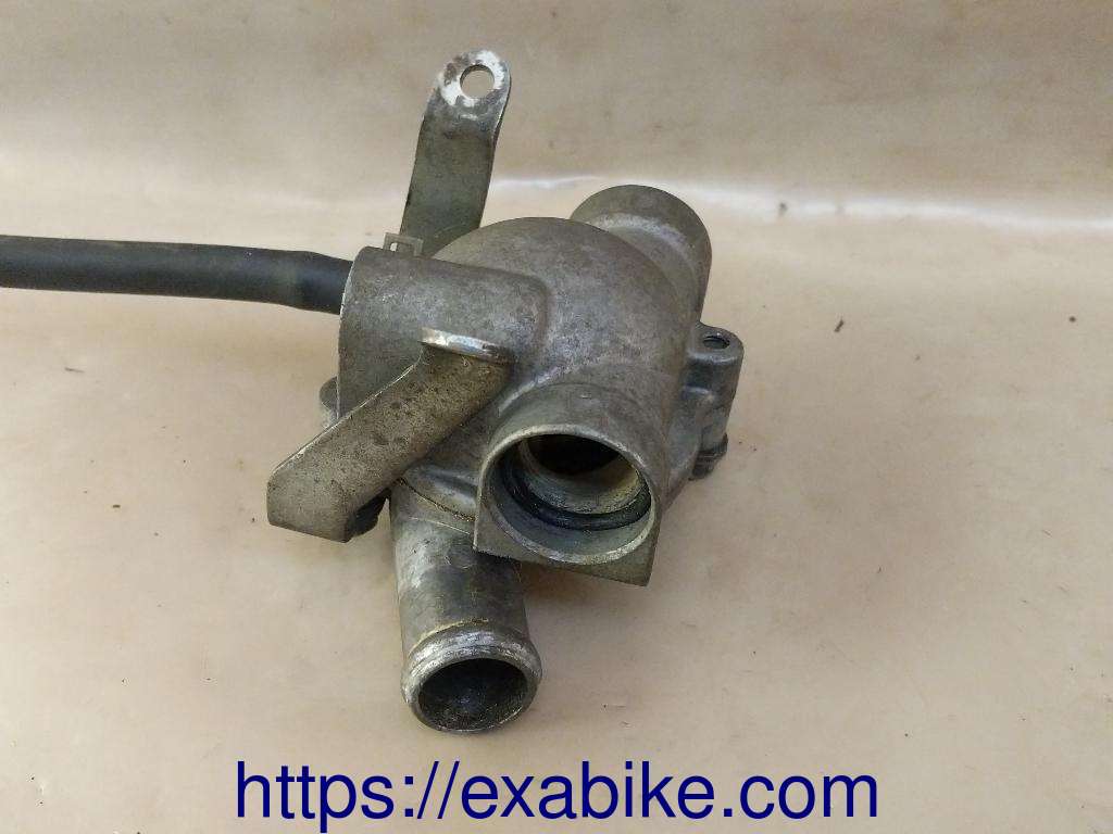 thermostat case Honda CX 500 - photo 3