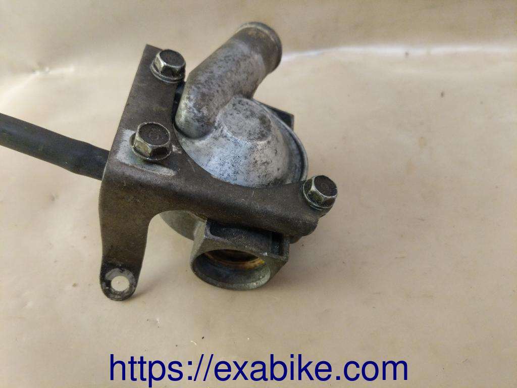 thermostat case Honda CX 500 - photo 4