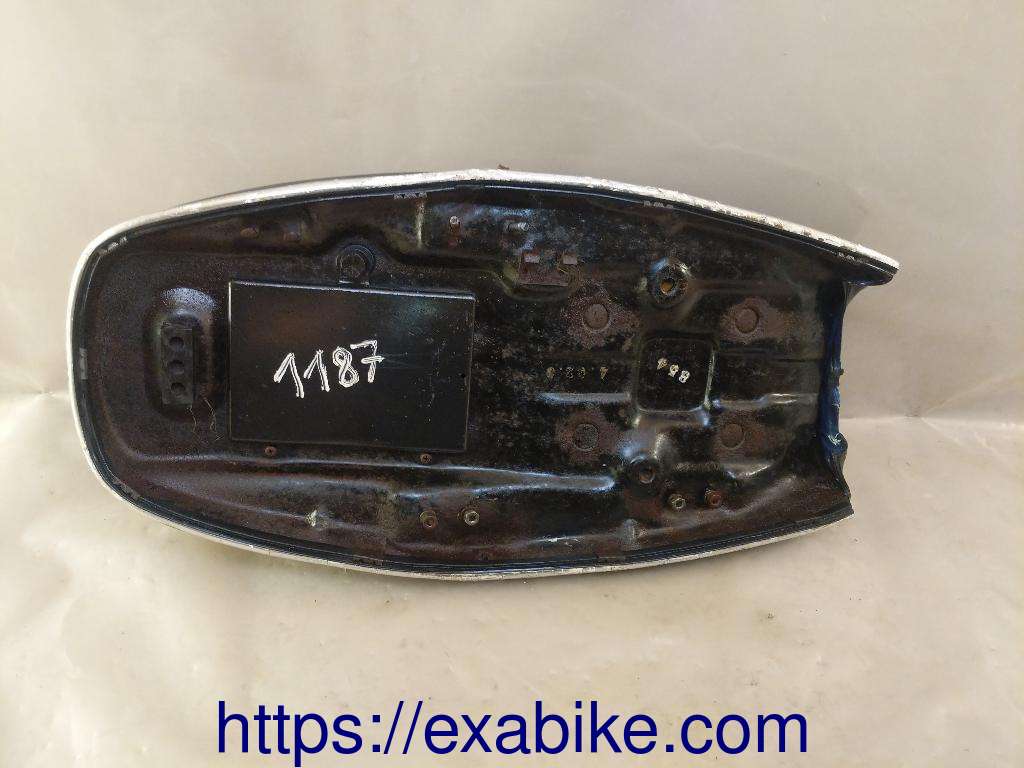 seat Honda CB125B6 - photo 4