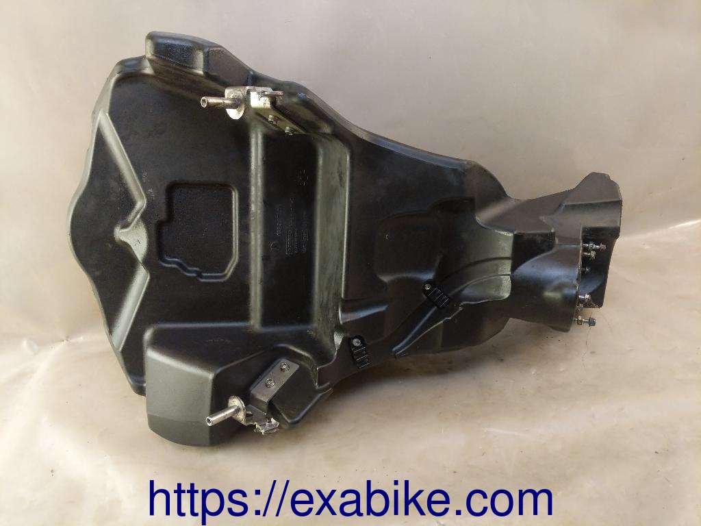 fuel tank Ducati Monster 696 - photo 4