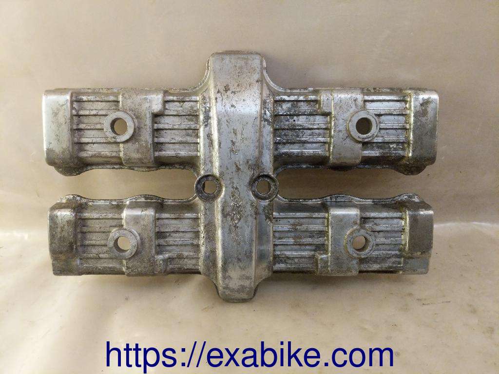 cylinder head cover Honda CBX 400 - photo 1