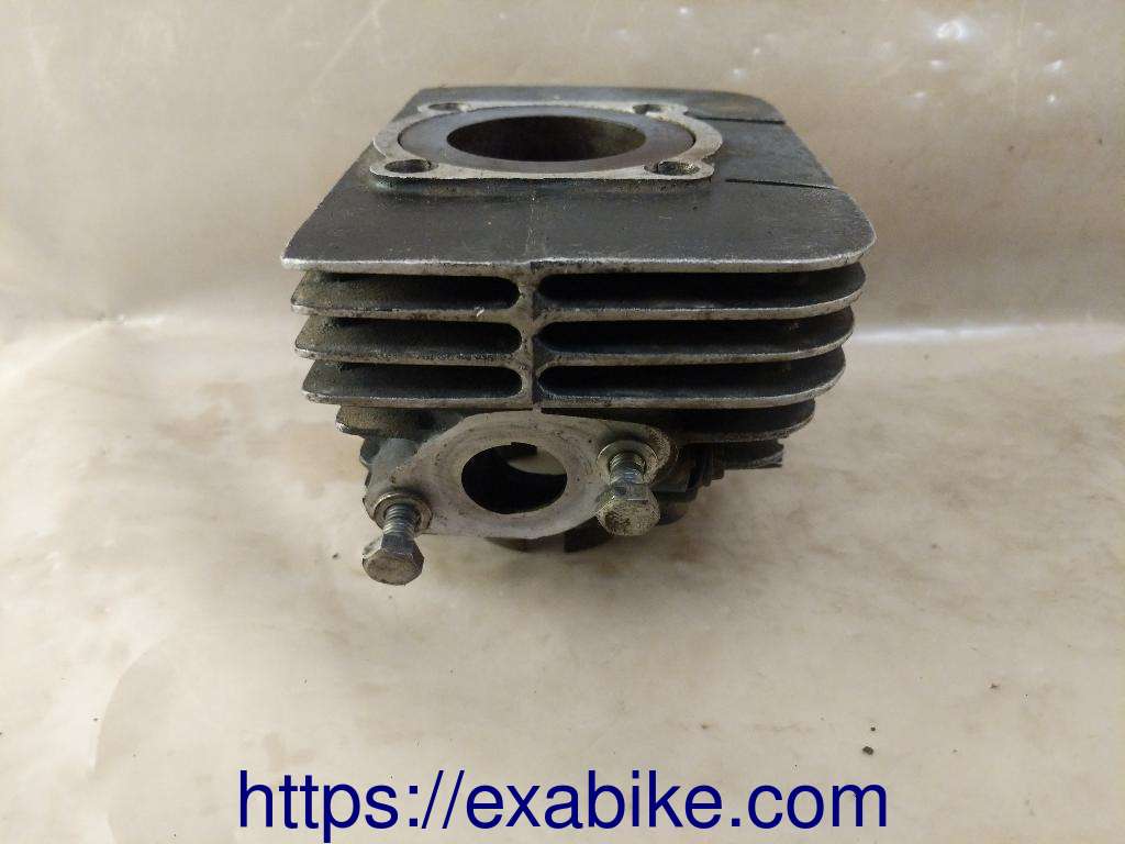 cylindre droit Yamaha 250 DS7 - photo 2