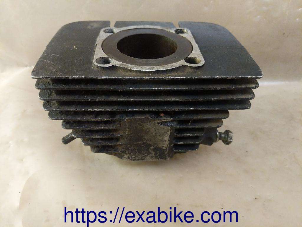 cylindre droit Yamaha 250 DS7 - photo 3