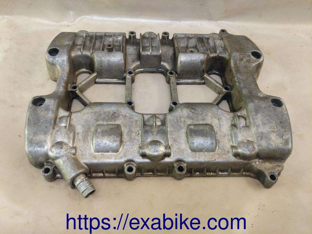 cylinder head cover Yamaha XS 500 - photo 1