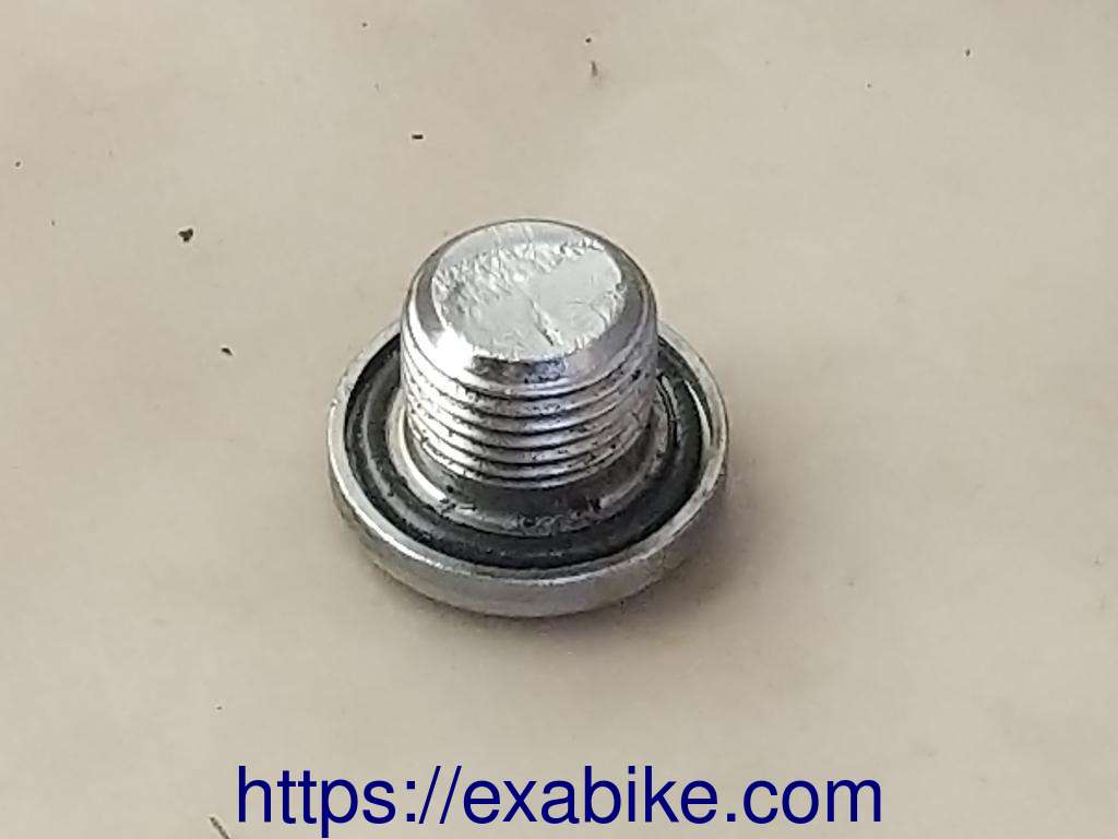 engine cap Yamaha XS 500 - photo 2