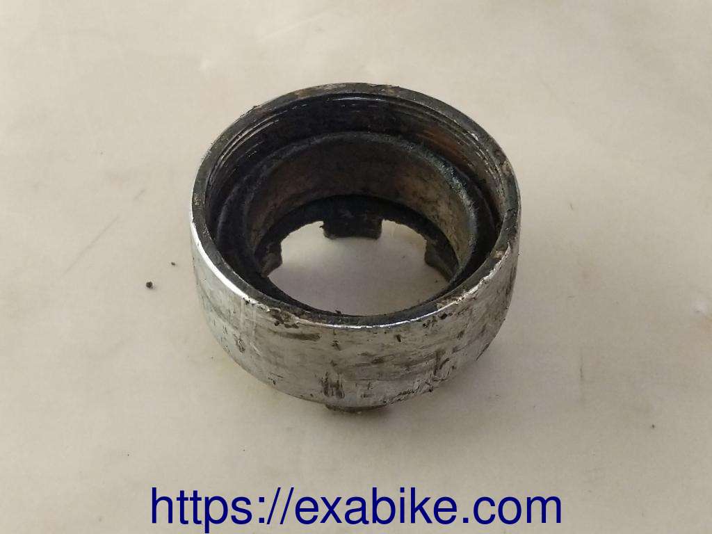 ecrou de silencieux Yamaha 50 RD - photo 2