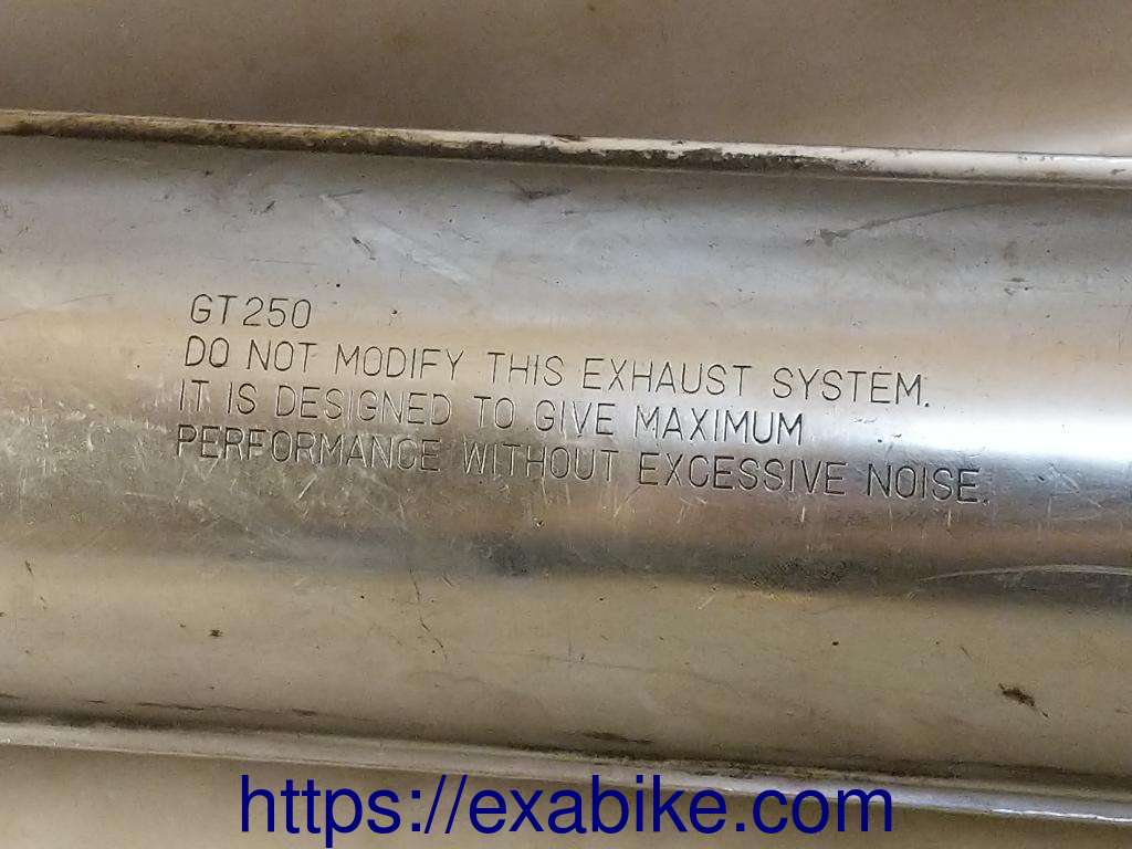 pot d'échappement droit Suzuki GT 250 - photo 2