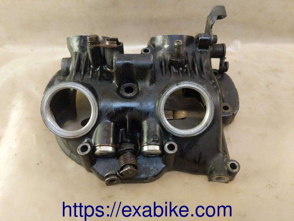 cylinder head cover Honda XLR 600 - photo 2