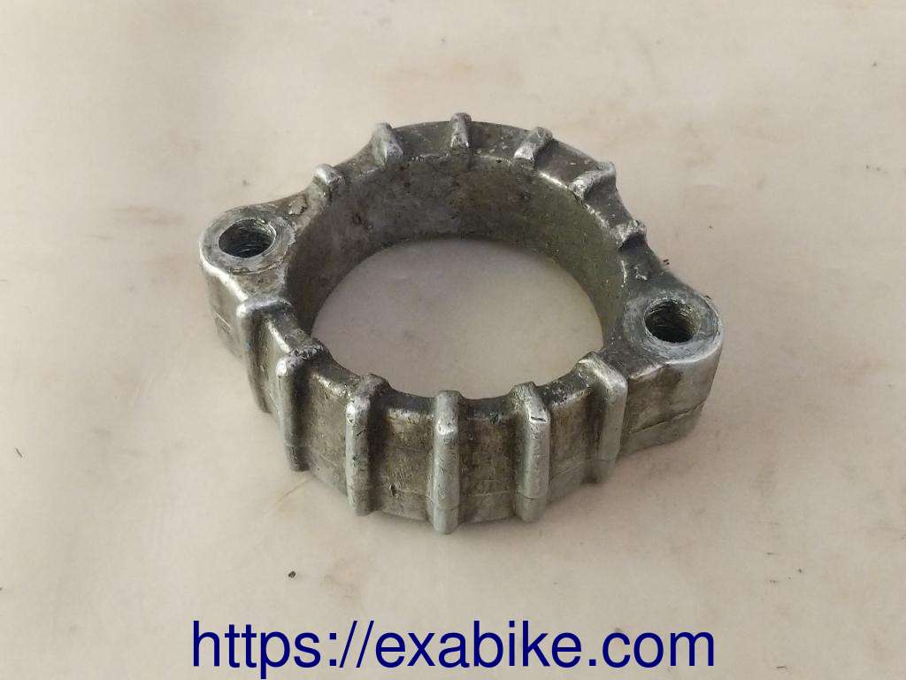 exhaust pipe clamp Honda CBX 650 E - photo 1