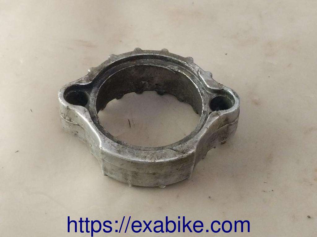 exhaust pipe clamp Honda CBX 650 E - photo 2