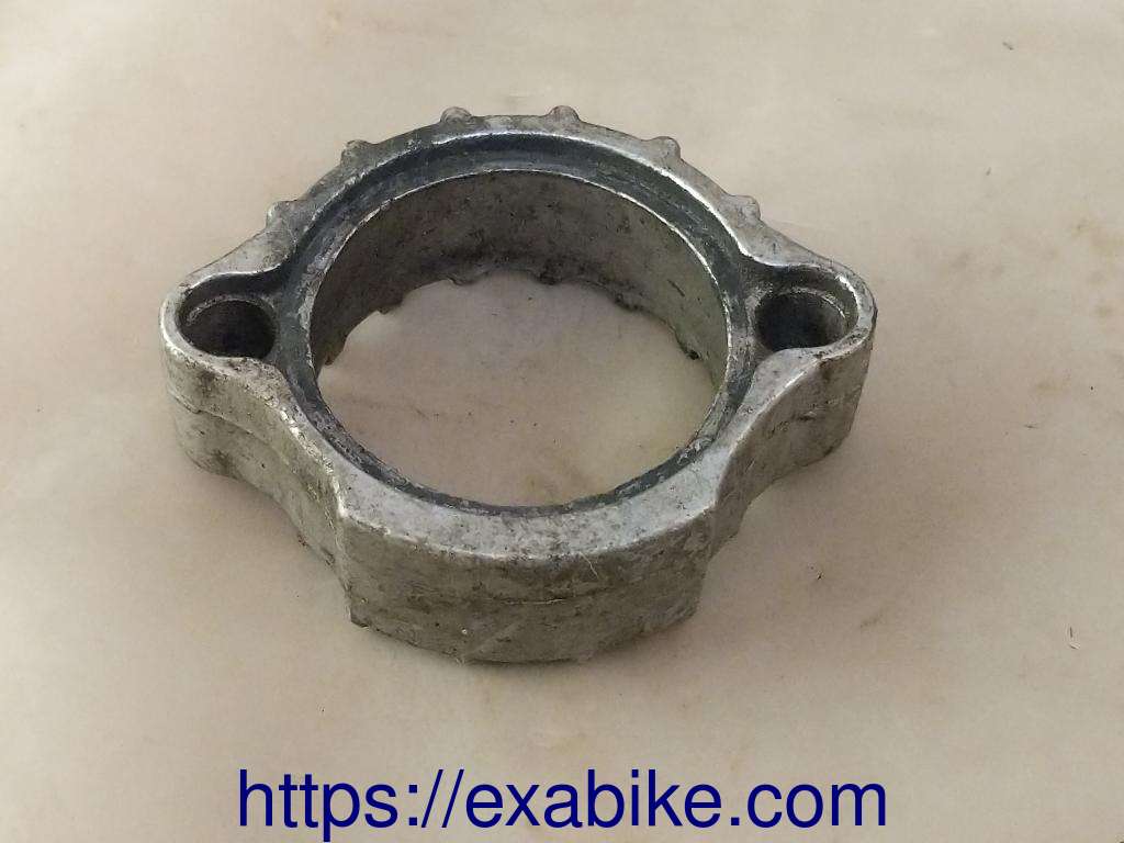 exhaust pipe clamp Honda CBX 650 E - photo 2