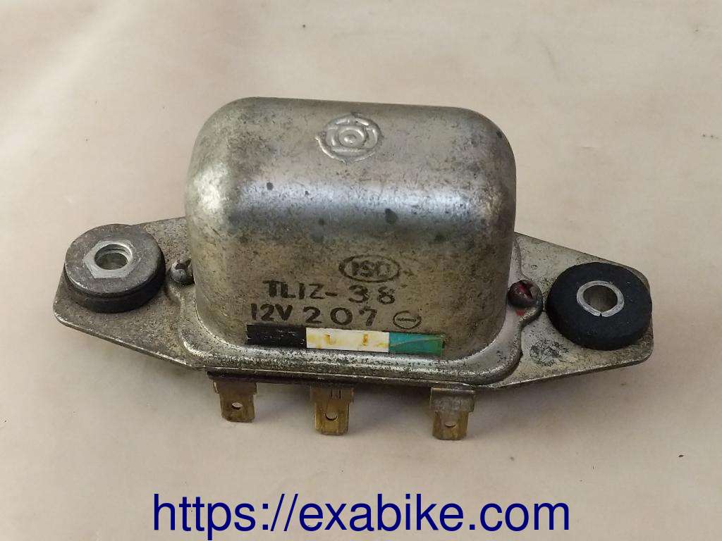voltage regulator Honda CB550 Four - photo 1