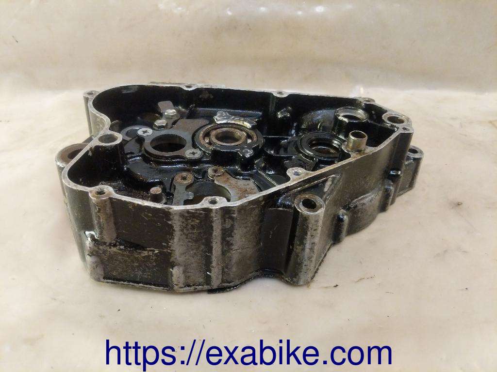crankcase, right Suzuki RM 125 - photo 2