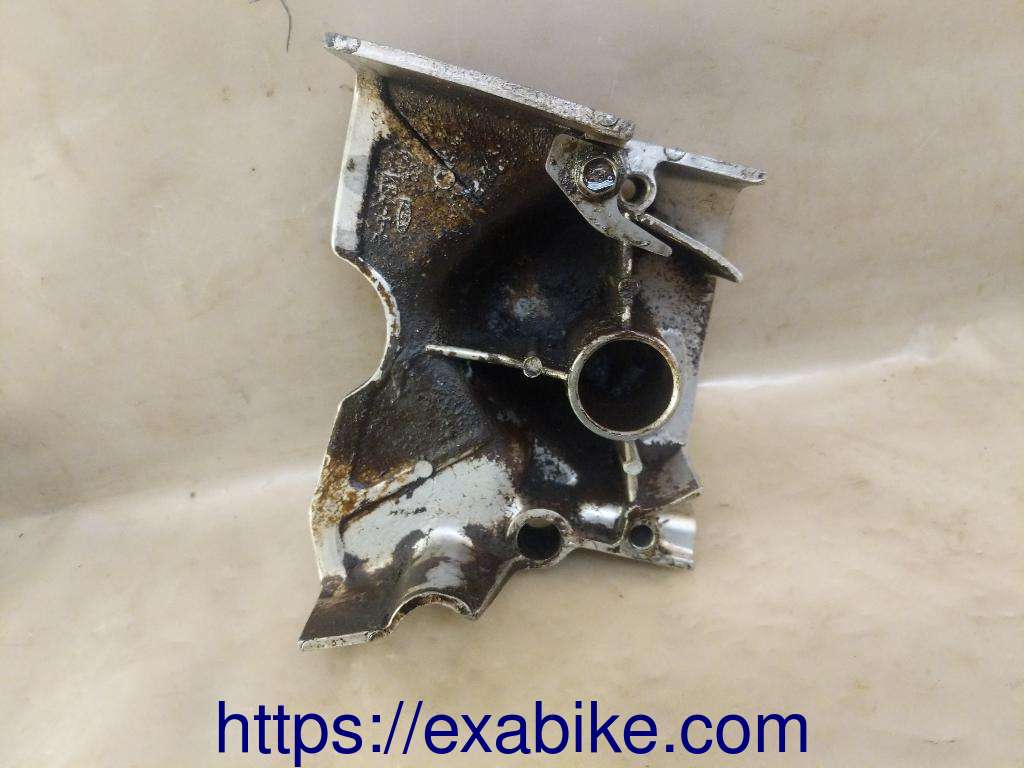sprocket cover Honda CM 125 C - photo 3