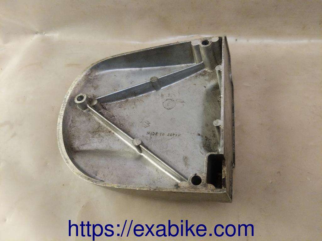 sprocket cover Suzuki GT 550 - photo 2